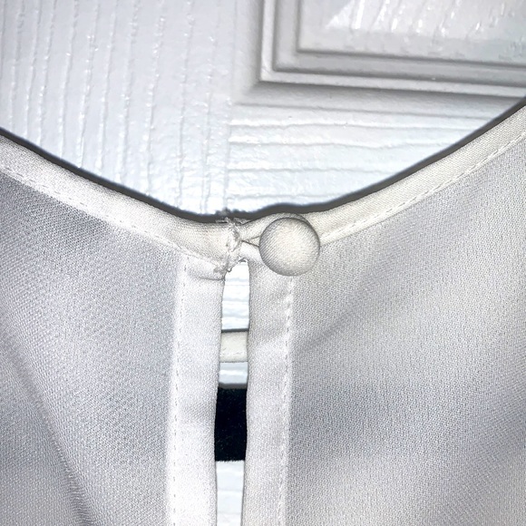 I ❤️ Ronson White Ruffle Shoulder Blouse - Picture 6 of 8